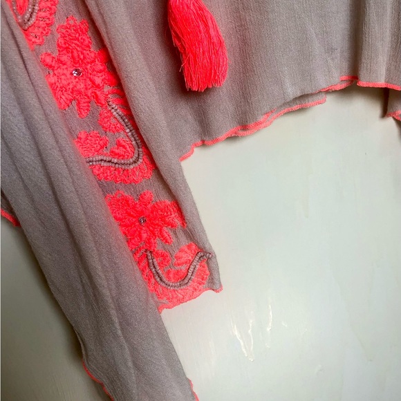 Embroidered Tunic - Picture 6 of 8